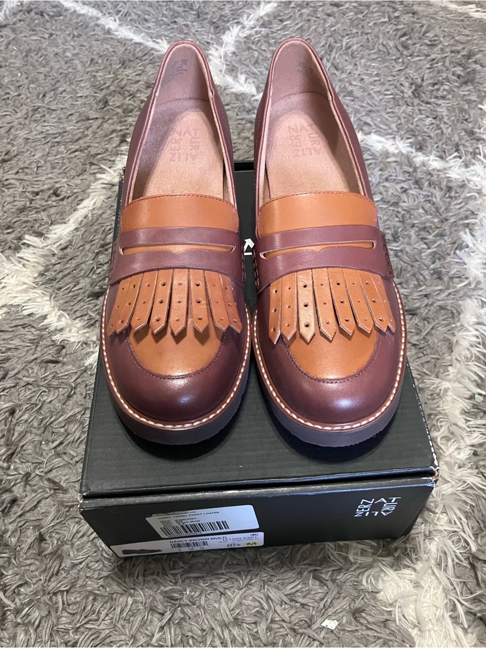 Naturalizer Two-Tone Tan and Brown Kiltie Loafers